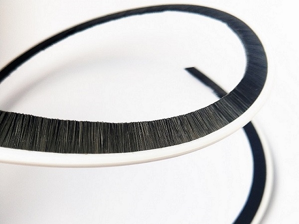 How much do you know about flexible strip brushes?