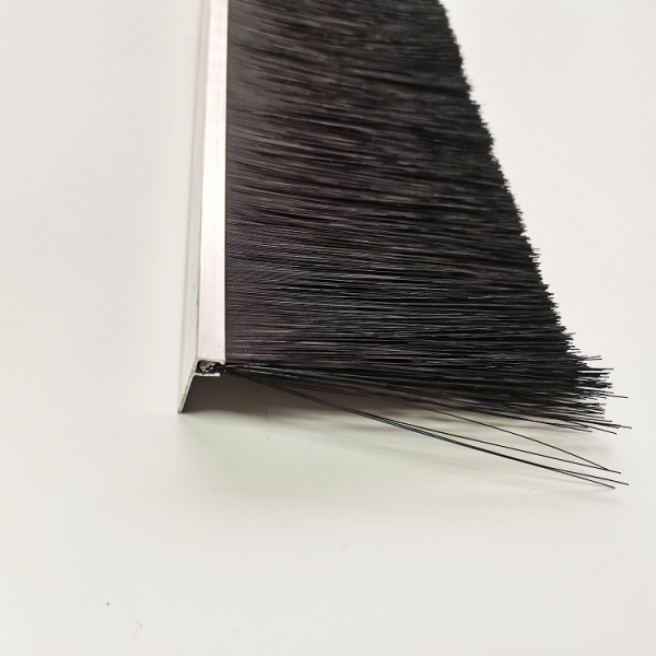 strip brush seal