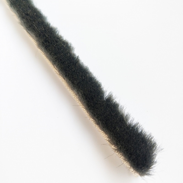 weather strip brush seal