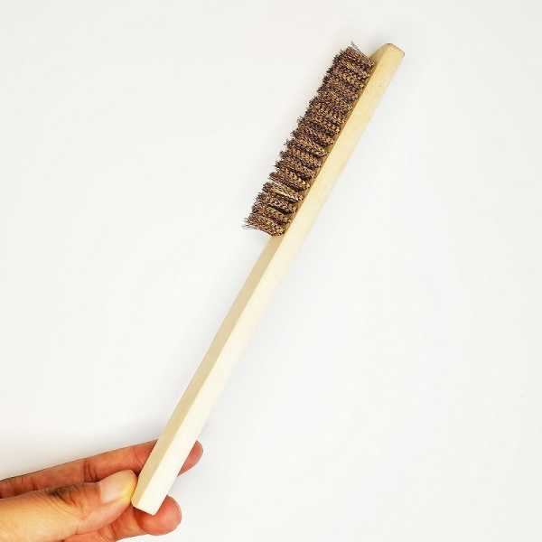 brass handle brush
