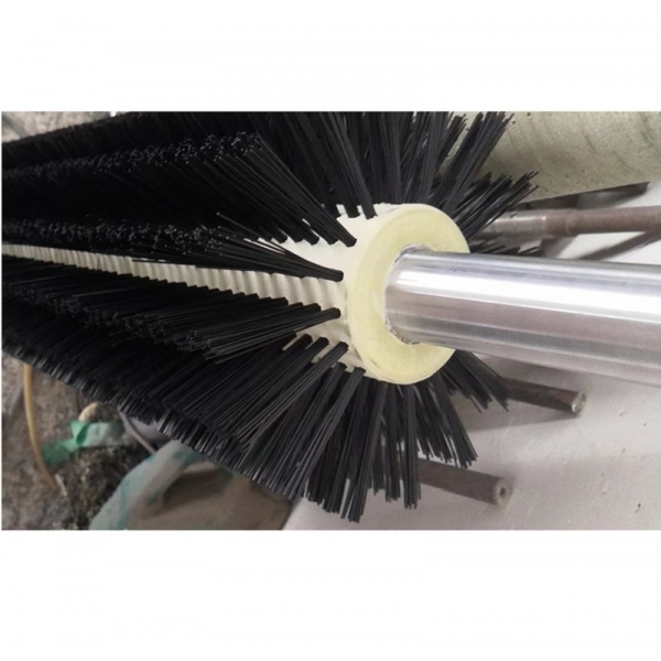 cylindrical brush roller